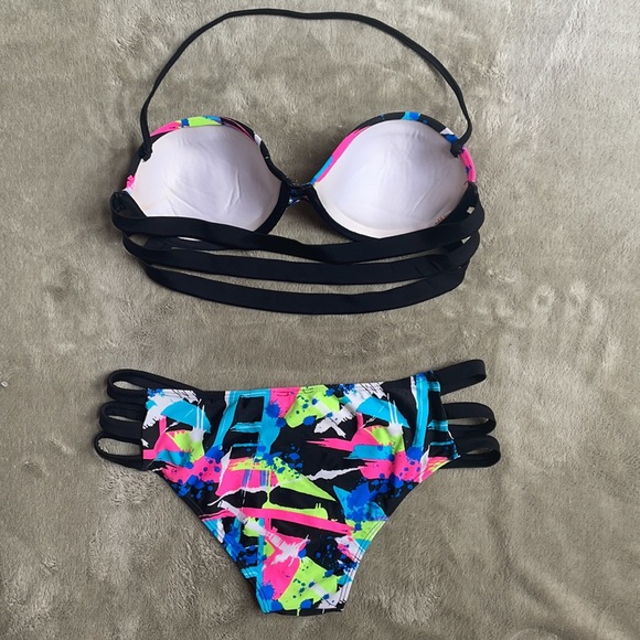 Vibrant multi color bandeau two piece swimsuit - Picture 4 of 6